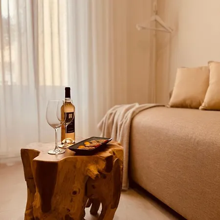 Maison Lyo Luxe Apartment *
