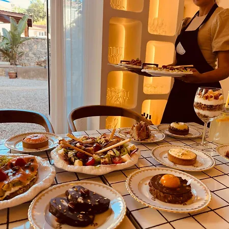 Maison Lyo Luxe