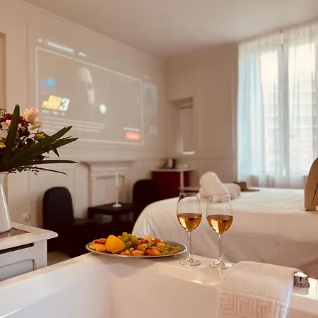 Maison Lyo Luxe Apartment