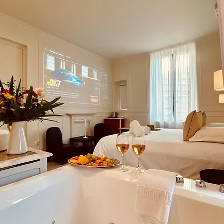 Maison Lyo Luxe Apartment