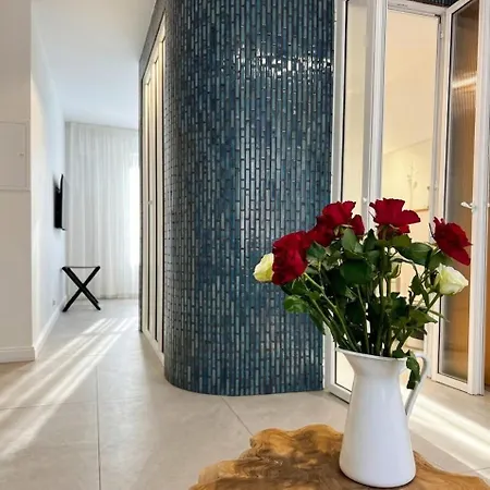 Maison Lyo Luxe